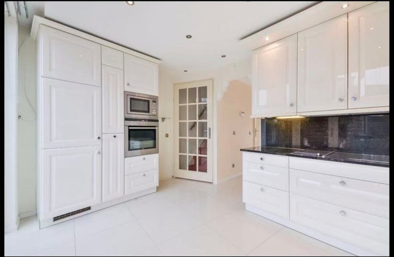 Huis te huur in Amsterdam – Bijlmerdreef – foto 2