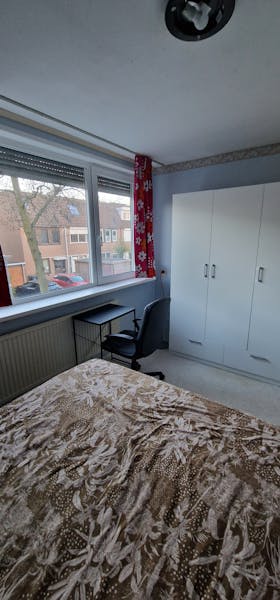 Kamer te huur in Rotterdam – Zwijnsbergenweg – foto 2