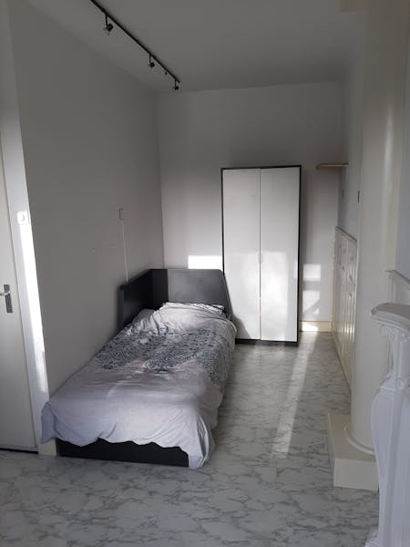 Kamer te huur in Rotterdam – Schiedamseweg Beneden – foto 1