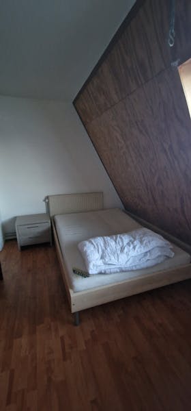 Kamer te huur in Rotterdam – Zwijnsbergenweg – foto 1