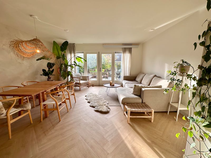 Huis te huur in Zaandijk – Domineestuin – foto 1