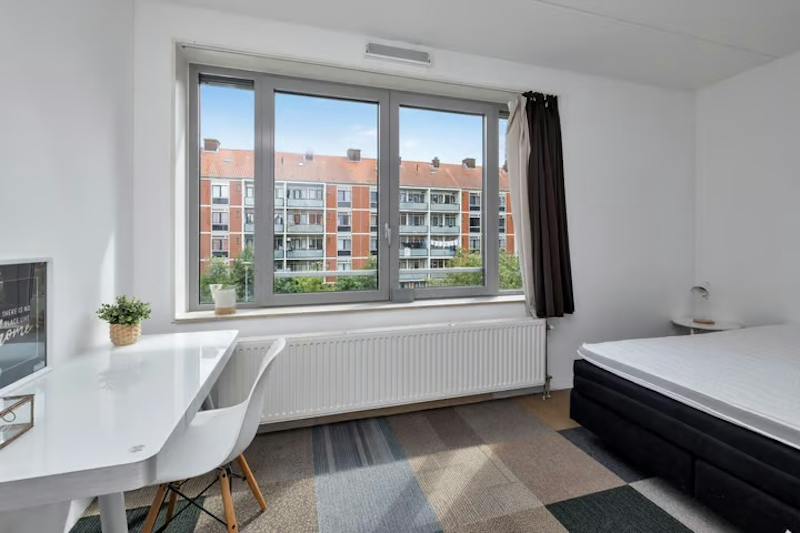 Kamer te huur in Amsterdam – Willem Nakkenstraat – foto 2