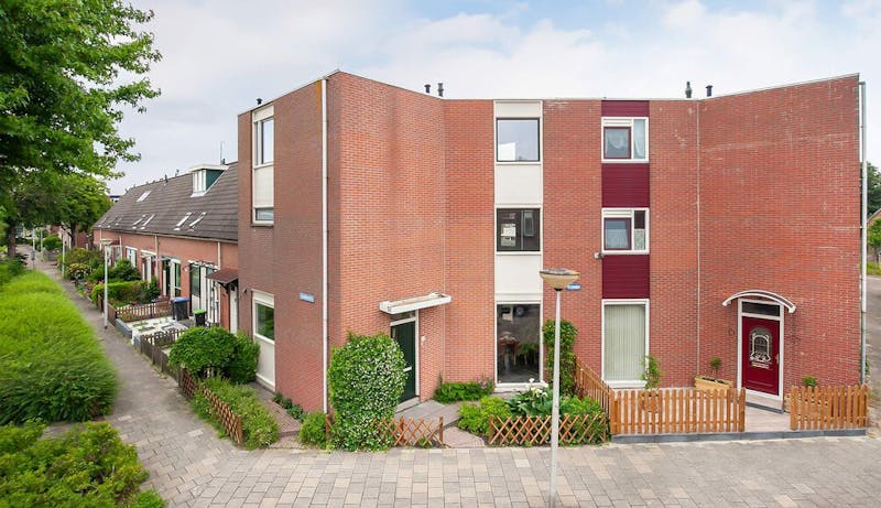 Huis te huur in Spijkenisse – Veerman – foto 1