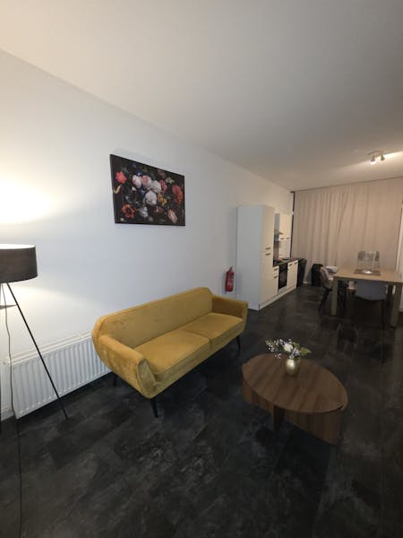 Kamer te huur in Rotterdam – Strevelsweg – foto 1